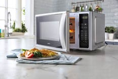 El microondas es un gran aliado que te salvará cualquier eventualidad culinaria. Foto: Good Housekeeping
