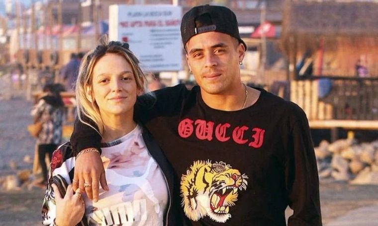Brian Fernández junto a su novia, Araceli Fessia
