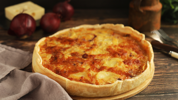 La cebolla rehogada es clave para el sabor final de esta receta. La cebolla rehogada es clave para el sabor final de esta receta.