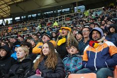 Miles de personas se congregaron en el estadio Malvinas Argentinas para alentar a Los Pumas. El turismo de Mendoza lo celebró.