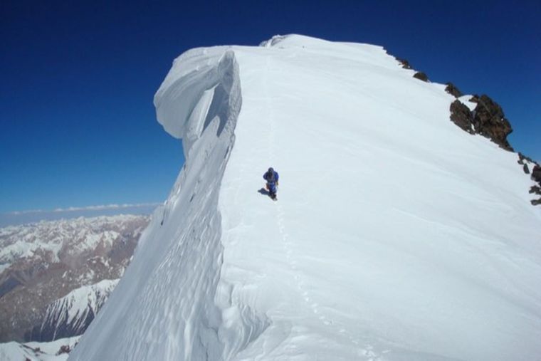 El Broad Peak, donde se produjo la avanlancha hace unas horas. Foto Efe El Broad Peak, donde se produjo la avanlancha hace unas horas. Foto Efe