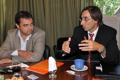 MDZol | Aranda con Ceresoli, de la Agencia Nacional de Seguridad Vial. Foto: Nacho Gaffuri / MDZ