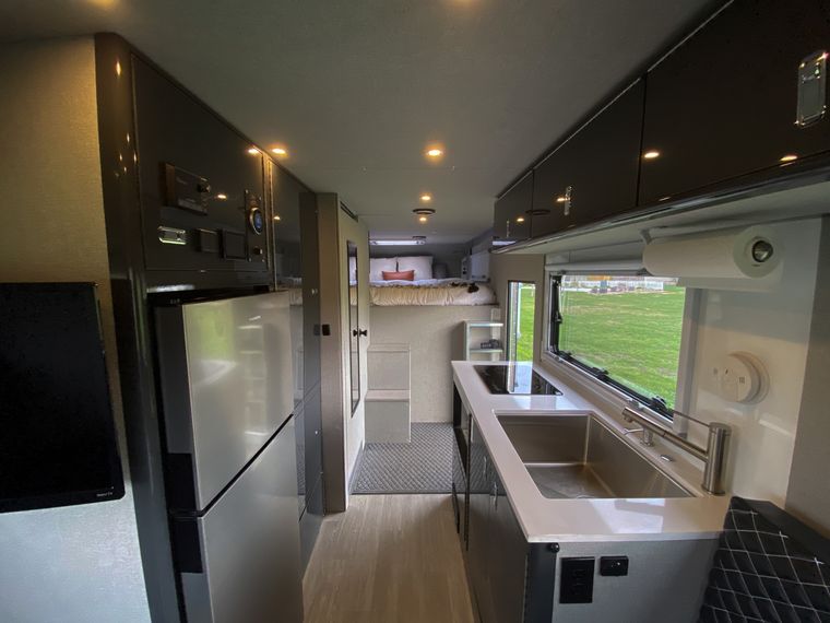 Ford F-550 Super Duty Overland