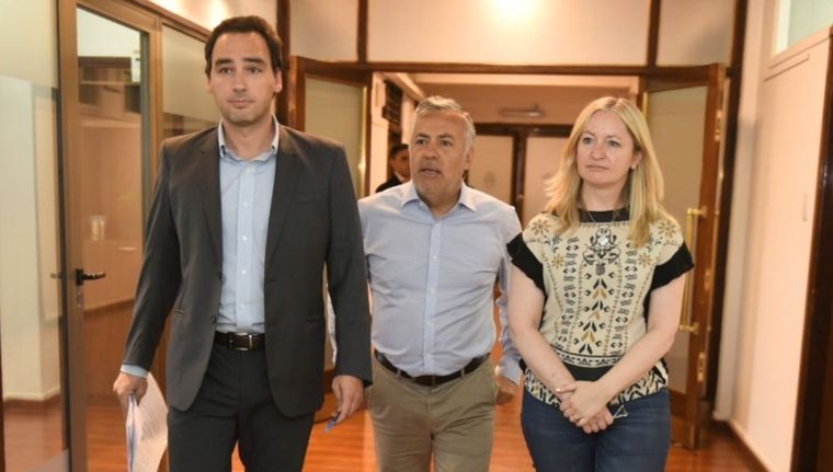 Rodolfo Montero, Alfredo Cornejo y Hebe Casado. Foto: Gobierno de Mendoza