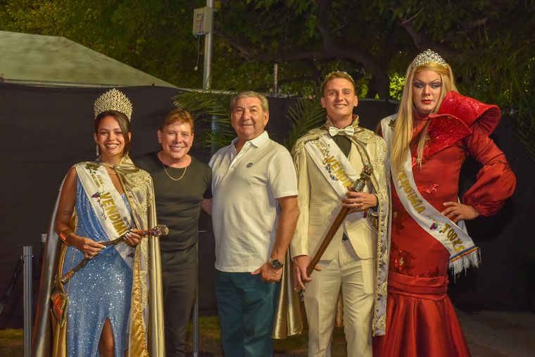 Florencia Sevilla, Gabriel Canción, Tito Bustos, Federico Gollo, Drag Engel Florencia Sevilla, Gabriel Canción, Tito Bustos, Federico Gollo, Drag Engel