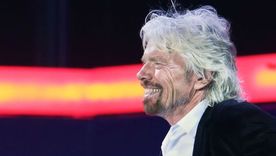 Richard Branson ofrece la isla donde vive junto a su familia como garantía para que el gobierno británico le entregue un préstamo para salvar a su aerolínea Virgin Atlantic.