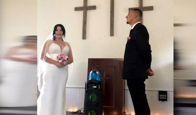 boda ChatGPT Reece Wiench y Deyton Truitt se casaron frente a un chatbot. Foto: Twitter.