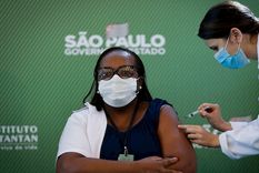 La distribución de más de 12 millones de vacunas contra la covid fue suspendida en Brasil