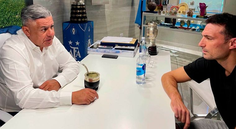 Aún no hay acuerdo entre Tapia y Scaloni.