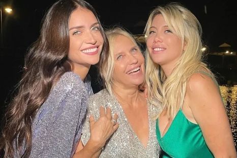 Nora Colosimo con sus hijas. Créditos: Archivo MDZ Nora Colosimo con sus hijas. Créditos: Archivo MDZ