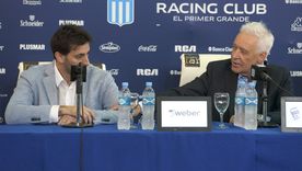 Víctor Blanco se enojó con Diego Milito y la CD de Racing luego de que le saquen el palco en el Cilindro. Foto: NA Víctor Blanco se enojó con Diego Milito y la CD de Racing luego de que le saquen el palco en el Cilindro. Foto: NA