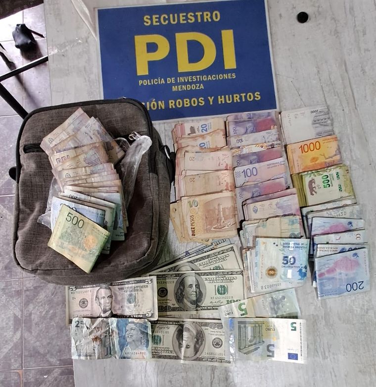 Miles de pesos secuestrados Foto: Ministerio de Seguridad