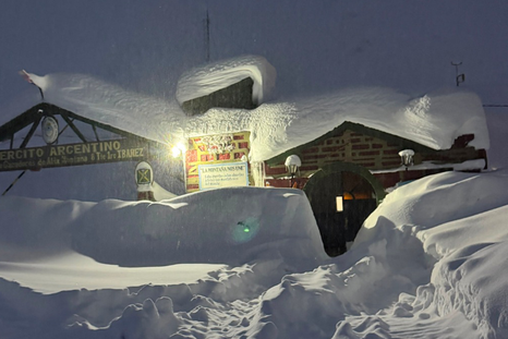 Puente del Inca tras cinco días de nevadas.&nbsp;