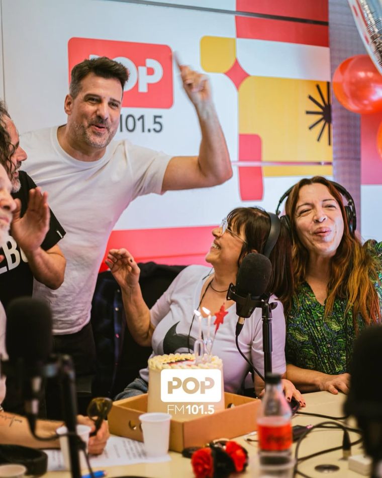 La locutora y la actriz fueron notificadas de su salida durante un corte de sus programas. La locutora y la actriz fueron notificadas de su salida durante un corte de sus programas.