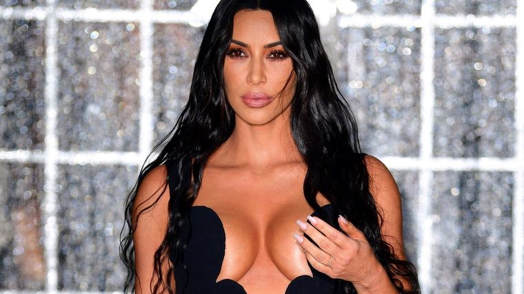 Paraíso tropical: con el bikini más pequeño de todos Kim Kardashian voló la red