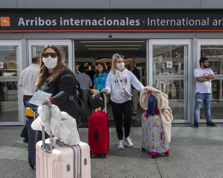 Tucumán impuso otra vez la cuarentena obligatoria para los que llegan de Europa o África