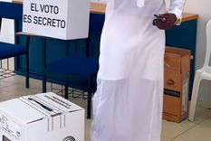 Segundo Castillo fue a votar presidente disfrazado de jeque árabe. Foto: Captura Instagram