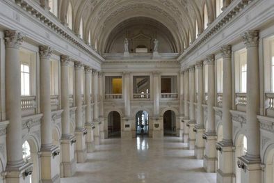 MDZol | Una de las opciones que se manejan para realizar el Pacto de Mayo es el Salón de los Pasos Perdidos del edificio de Tribunales I de Córdoba, por su fuerte carga simbólica. Foto: Justicia Córdoba