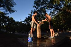 Mendoza atravesó una ola de calor este último fin de semana Foto: Maximiliano Ríos/MDZ Mendoza atravesó una ola de calor este último fin de semana Foto: Maximiliano Ríos/MDZ
