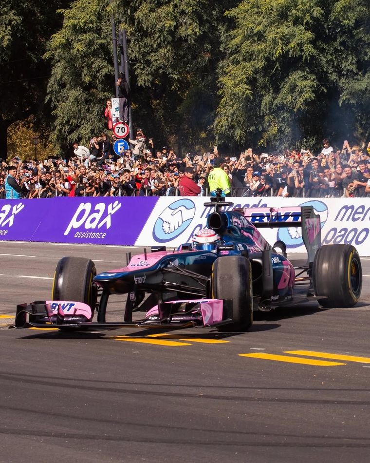 La Fórmula 1 destacó el show de Franco Colapinto en Buenos Aires y despertó expectativas. La Fórmula 1 destacó el show de Franco Colapinto en Buenos Aires y despertó expectativas.