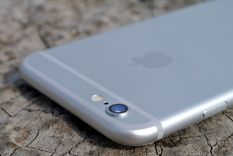 iphone cae desde un avion grabando y funciona tras el impacto