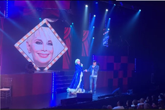 Fátima Flórez recibió a Fede Bal encima del escenario.