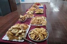 Las mamás se ofrecieron a preparar las sopaipillas Foto: Gentileza