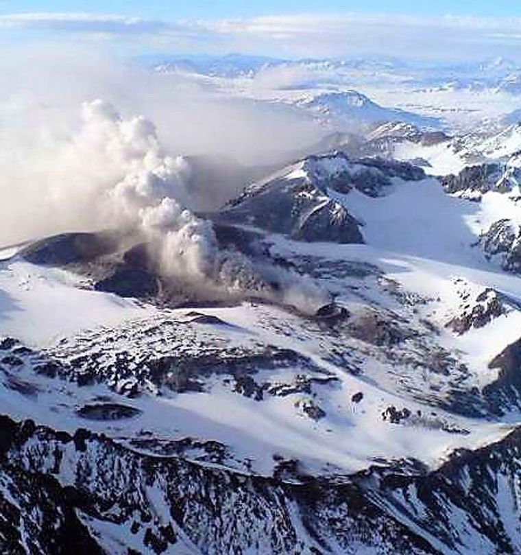 El segundo volcán más riesgoso de Argentina está en alerta amarilla: qué pasa en el Planchón Peteroa.