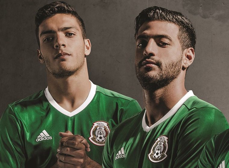 Raúl Jiménez y Carlos Vela, ausentes en el equipo ideal.