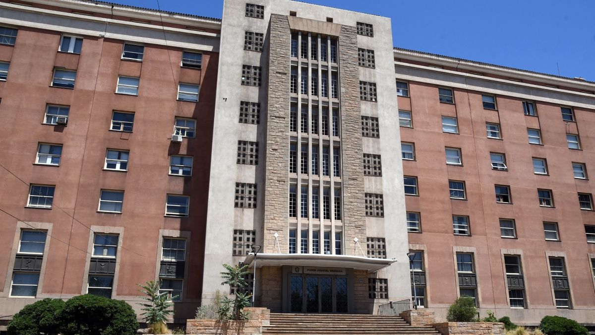 La Corte rechazó un reclamo salarial de los funcionarios judiciales contra el Gobierno