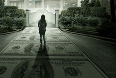 La miniserie demuestra hasta donde puede llegar la codicia humana Foto: Netflix