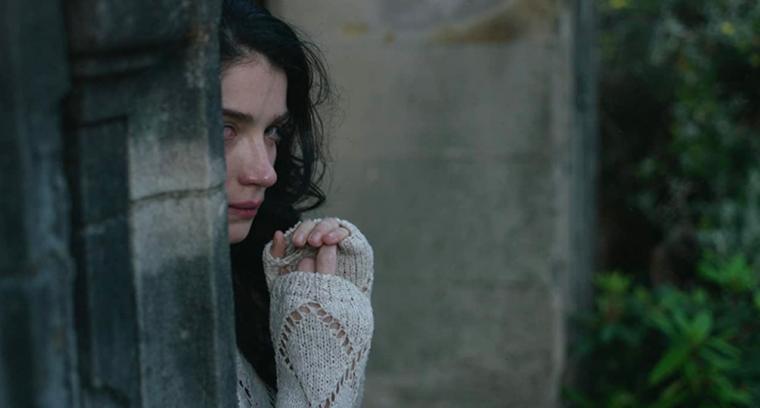 No hay héroes ni villanos claros, solo personas que luchan con sus propios demonios internos. Foto: Netflix