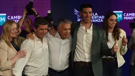 Alfredo Cornejo celebra el resultado y la alianza.  Alfredo Cornejo celebra el resultado y la alianza.