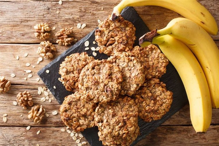 Receta fácil de cookies saludables con banana.