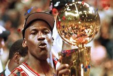 que edad tenia michael jordan en space jam: el juego del siglo