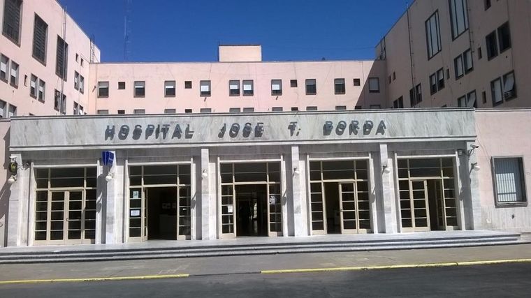 El frente del hospital Borda.