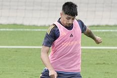 El medicampista chileno Williams Alarcón tendrá su debut con la camiseta de Boca esta tarde-noche en Santa Fe. Foto: Prensa Boca Juniors El medicampista chileno Williams Alarcón tendrá su debut con la camiseta de Boca esta tarde-noche en Santa Fe. Foto: Prensa Boca Juniors