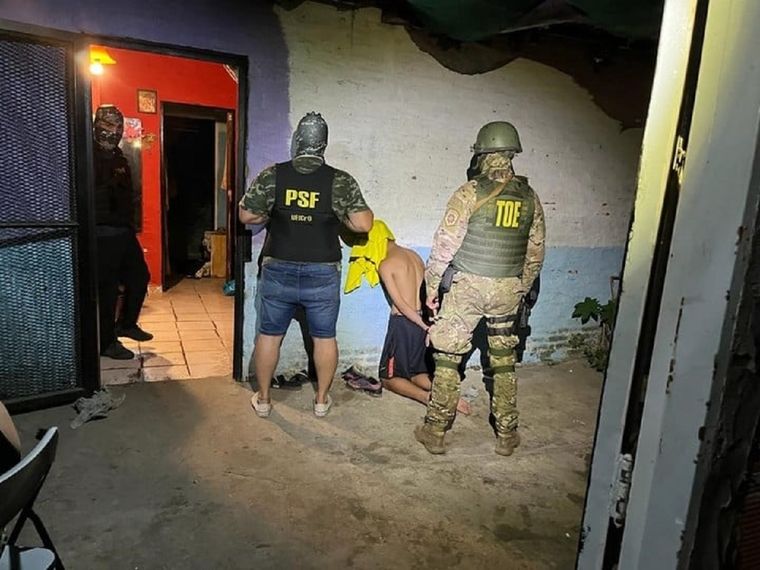 El joven protagonista del video fue detenido este viernes Foto: Twitter