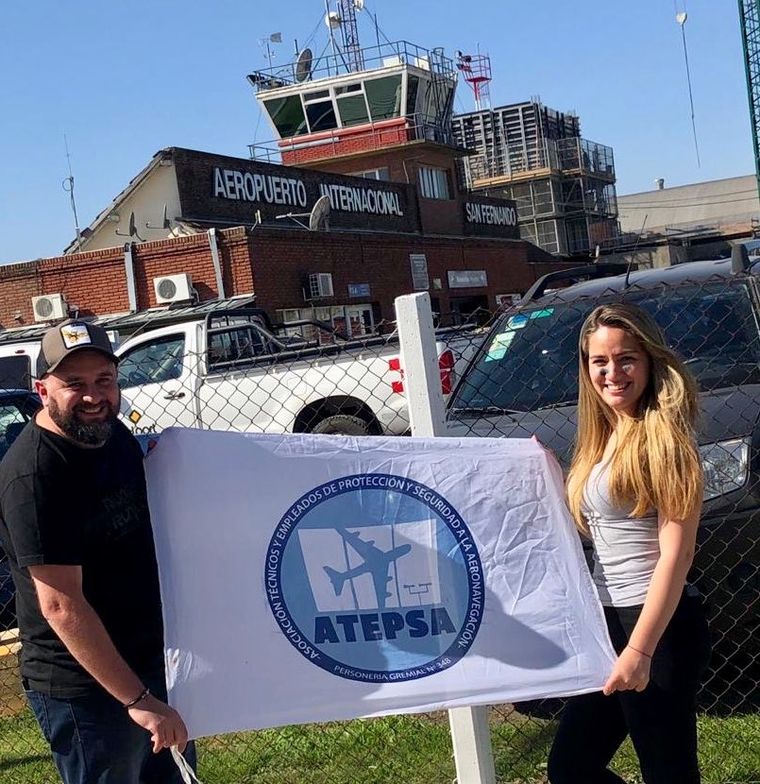 Victoria Correa, la gremialista de Atepsa se&ntilde;alada por el Gobierno como la autora del video de Manuel Adorni en el Aeropuerto de San Fernando.