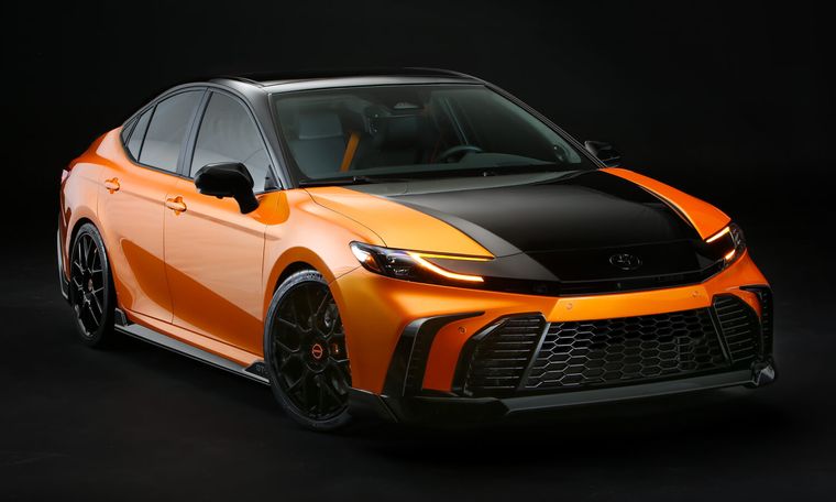El Camry GT-S Concept se exhibirá en el SEMA Show 2025, del 4 al 7 de noviembre en el Centro de Convenciones de Las Vegas, en el stand de Toyota