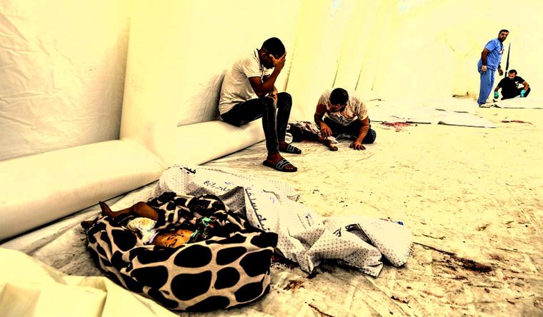 Israel y su ofensiva está sembrando desolación en Palestina, que pide ayuda internacional. Foto: Efe.