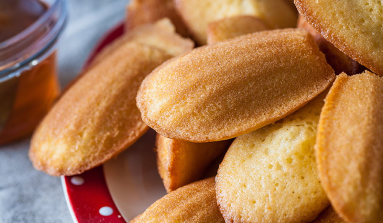 Sutilmente cítrico: madeleines con limón, una delicia ligera y deliciosa Foto: Tesco Real Food