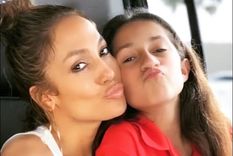 Jennifer Lopez y su hija Emme Muñiz. Foto: Instagram