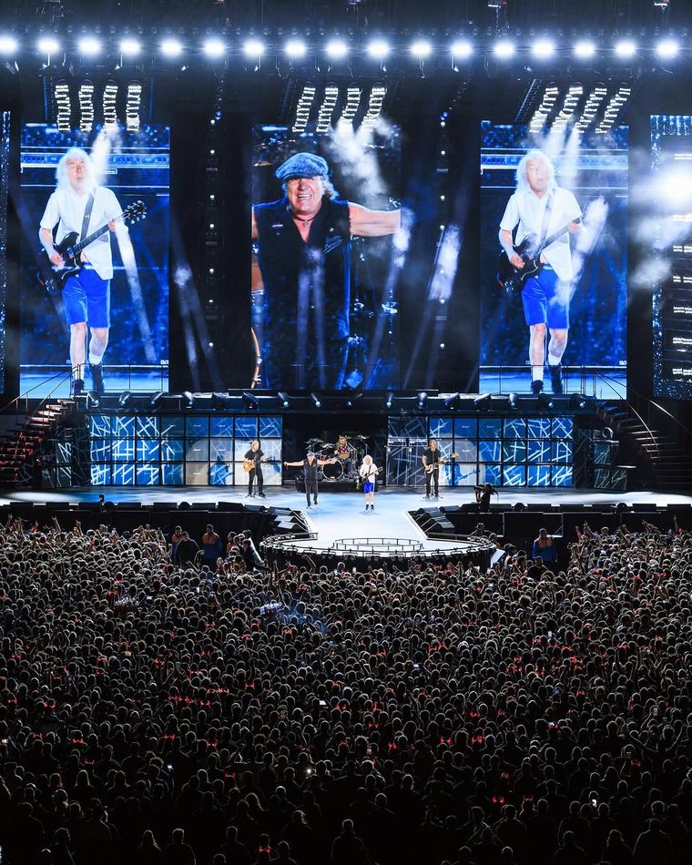 Algunas de las imágenes del gran momento. Algunas de las imágenes del gran momento.