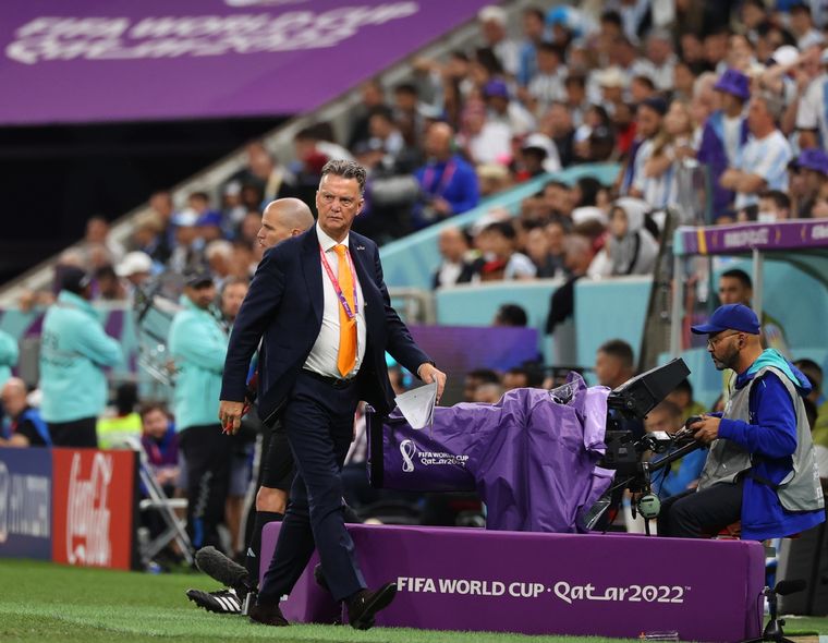 Van Gaal sigue lamentándose por lo sucedido en el partido entre Argentina y Países Bajos en Qatar 2022. Foto: EFE