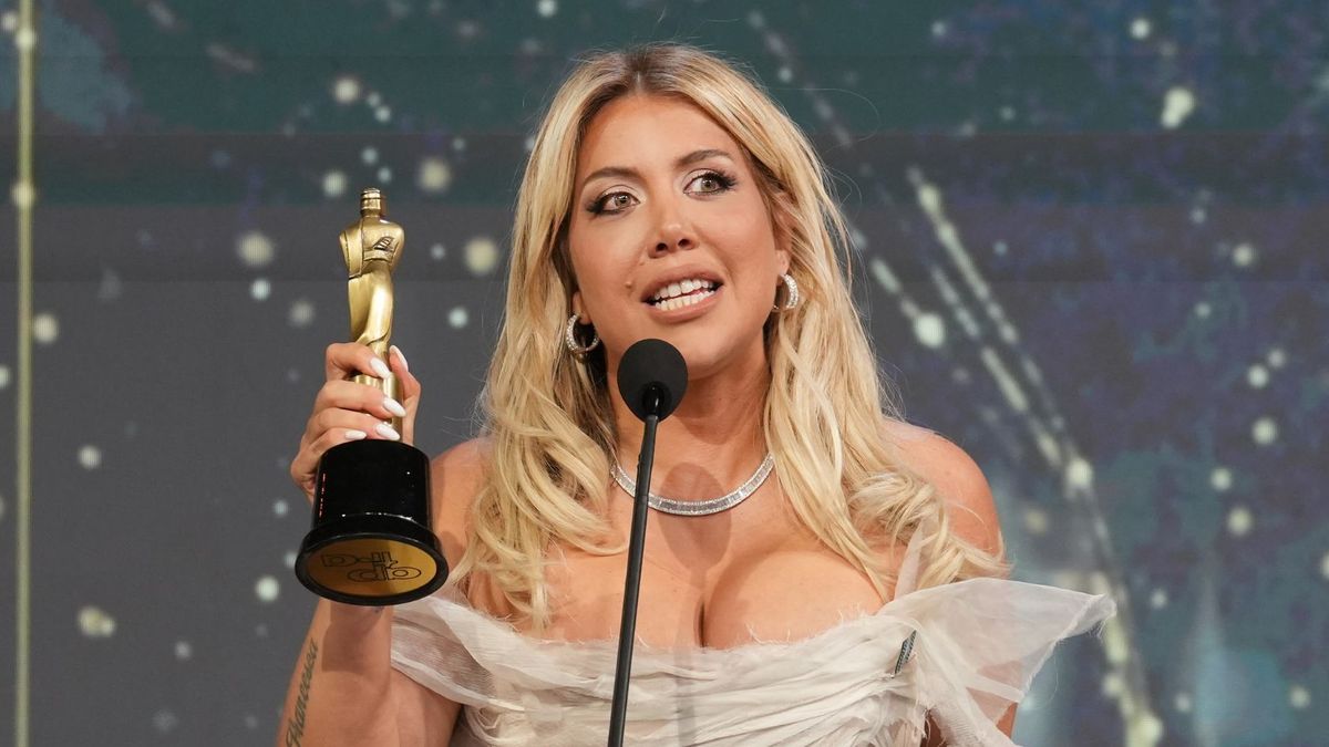 Un reconocido conductor de canal América apuntó contra Wanda Nara por ganar el Martín Fierro