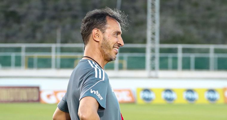 Fernando Batista es el nuevo entrenador de una selección de América. Foto: @LaVinotinto