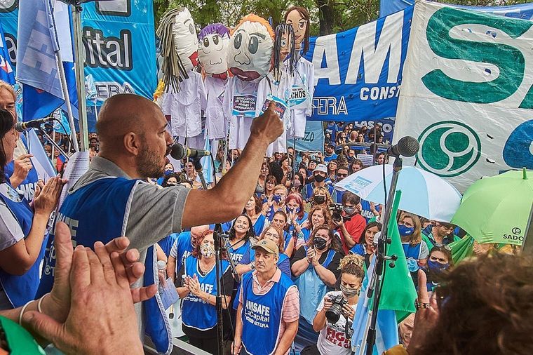Los gremios docentes condicionan el inicio de clases. Foto: AMSAFE