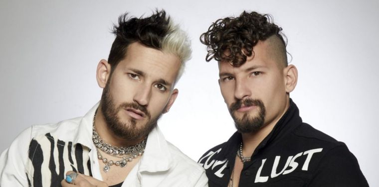 Mau y Ricky son los encargados de llevar sus looks a otro nivel. Foto: Instagram.