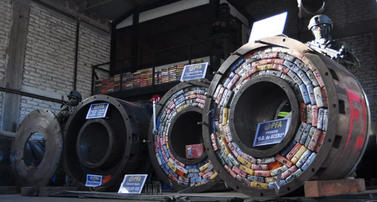 Las bobinas en las que acopiaban la droga en Bahía Blanca Foto: Gentileza